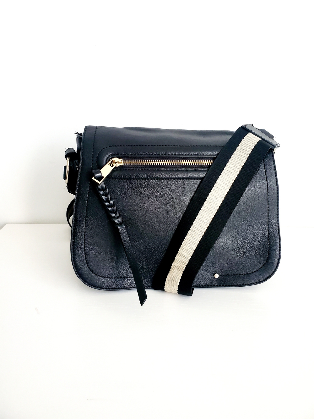 GAP Black Crossbody Bag with Black & Cream Strap